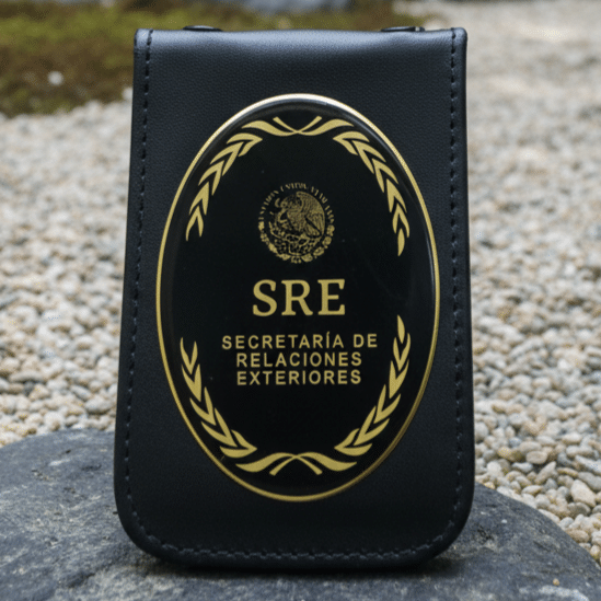 Credencial metálica sre